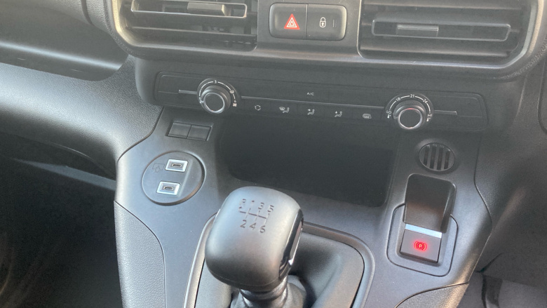 Peugeot Partner Standard Diesel 1.5 BlueHDi 100 Professional Plus Van